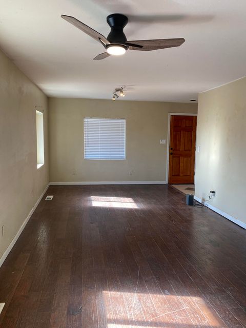 Tiny photo for 1527 Wilford Avenue, Klamath Falls, OR 97601 (MLS # 220215428)