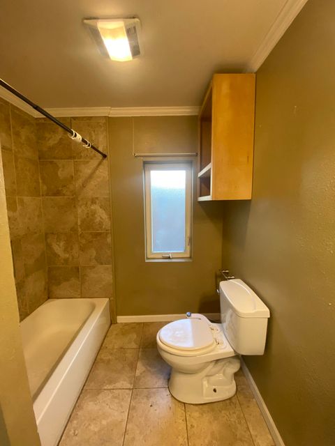 Tiny photo for 1527 Wilford Avenue, Klamath Falls, OR 97601 (MLS # 220215428)