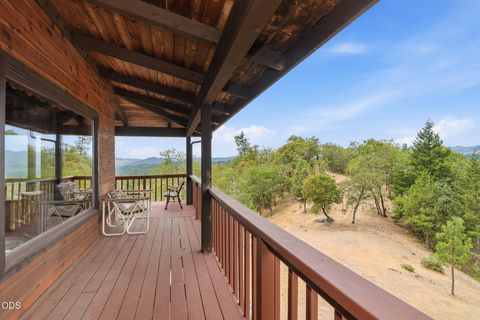Tiny photo for 700 Cienaga Lane, Grants Pass, OR 97526 (MLS # 220224038)