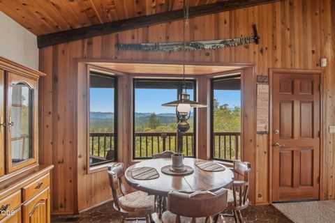Tiny photo for 700 Cienaga Lane, Grants Pass, OR 97526 (MLS # 220224038)