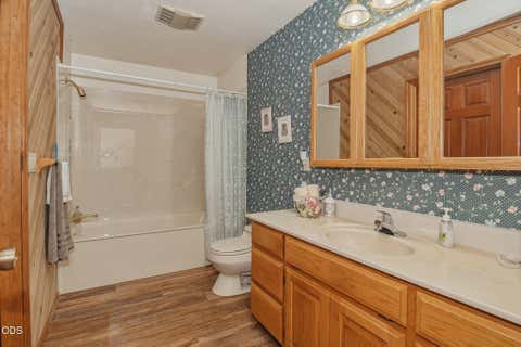 Tiny photo for 700 Cienaga Lane, Grants Pass, OR 97526 (MLS # 220224038)
