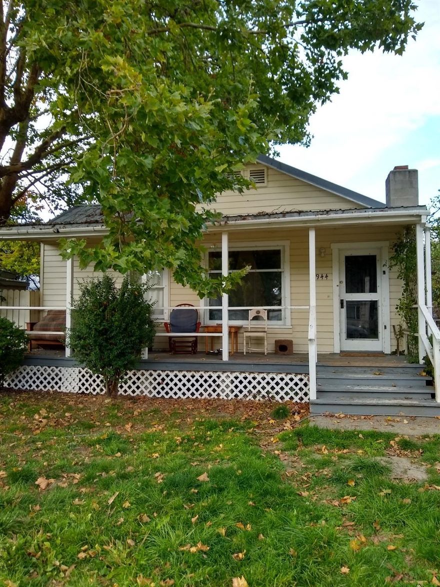 Nice little two bedroom, 1 bath cottage home. Small enclosed back porch has washer hookups. Washer and dryer are currently in the garage. Good size, detached, single car garage/workshop. Home needs a little TLC. Seller unable to pay for any repairs.