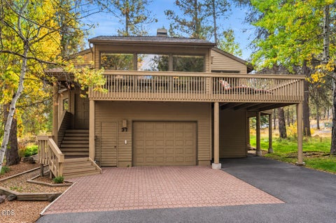 Photo of 57676 Tan Oak Lane #37, Sunriver, OR 97707 (MLS # 220229539)