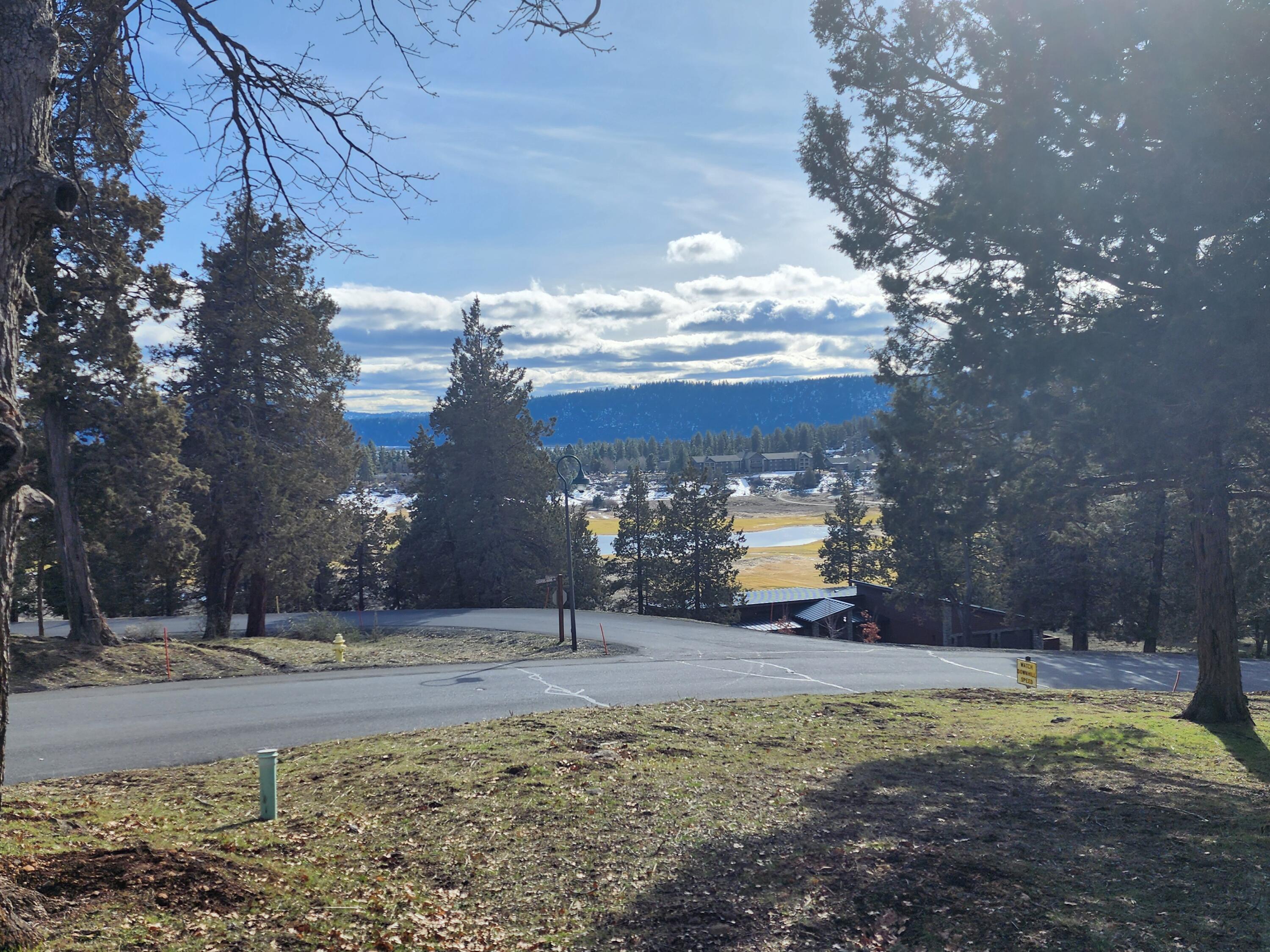 Running YResort - Land