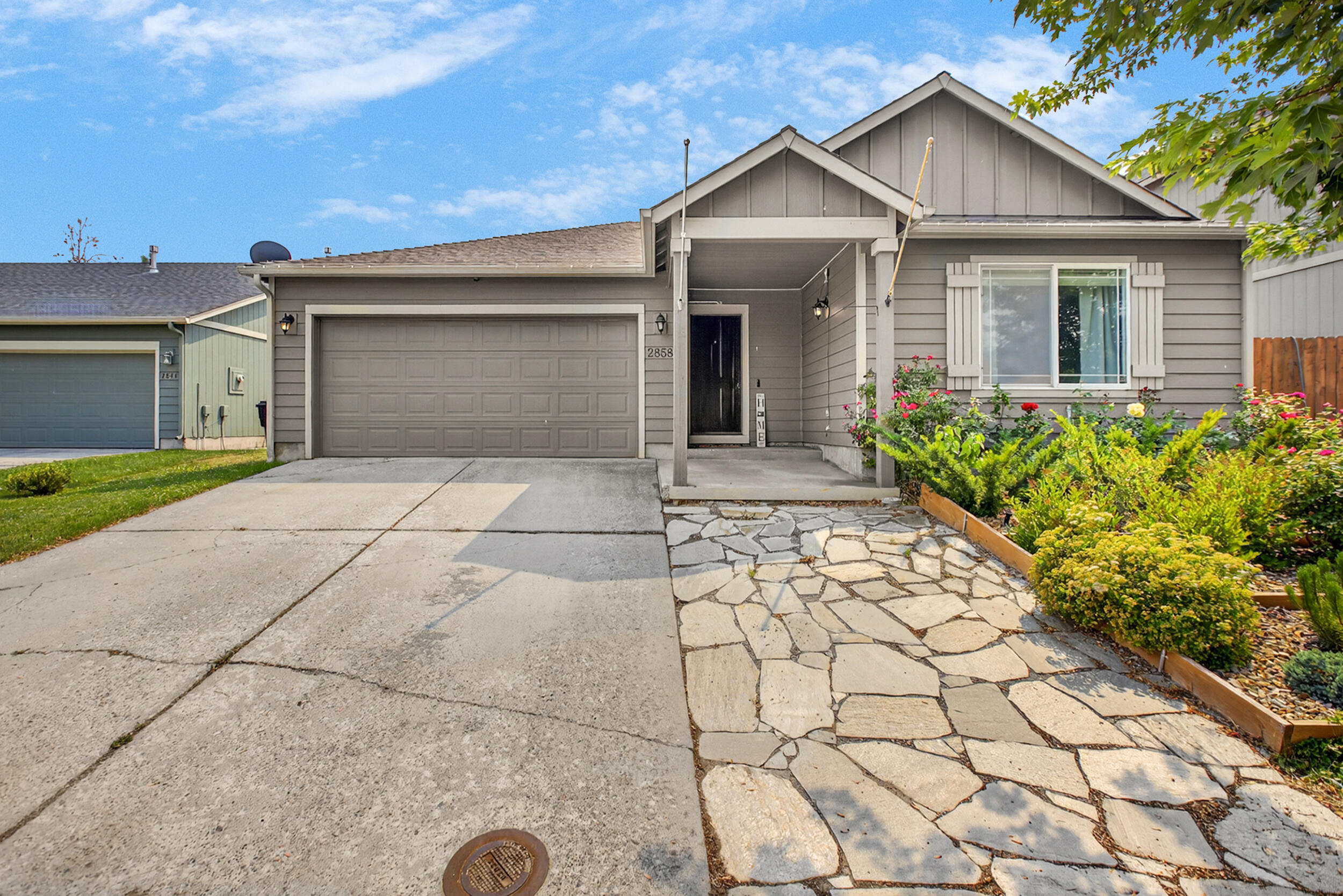 2858 SW Deschutes Drive