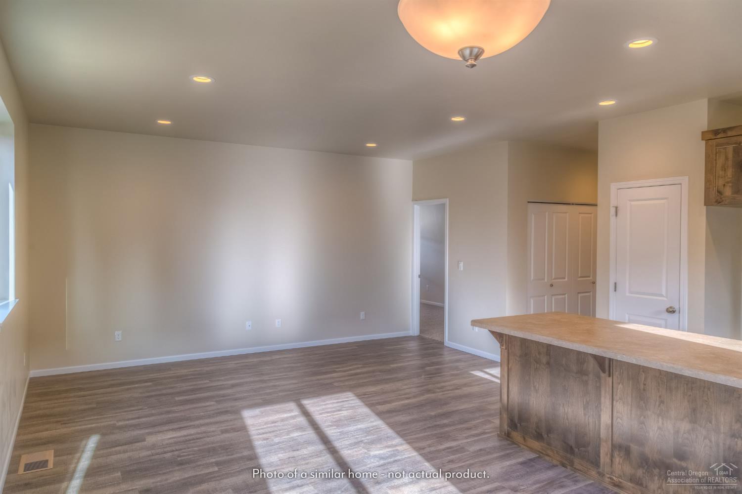 Huntington Meadows - Residential