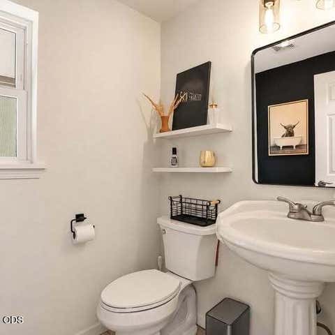 Tiny photo for 3153 NE Cromwell Court, Bend, OR 97701 (MLS # 220227390)