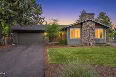 Photo of 61573 Twin Lakes Loop, Bend, OR 97702 (MLS # 220228270)