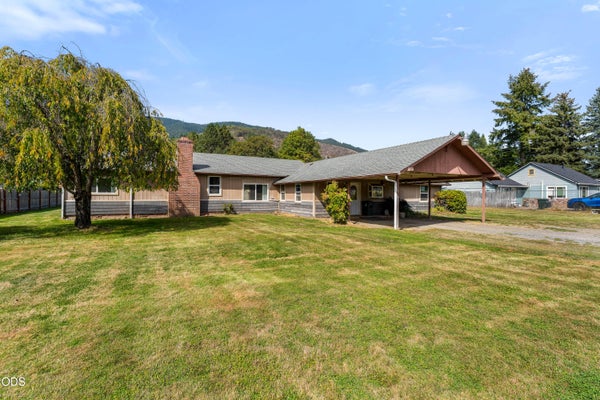 175 W EVANS CREEK RD, ROGUE RIVER, OR 97537 - Image ef0d12e1acebfe01d1df8fb9542cd781/3913190477