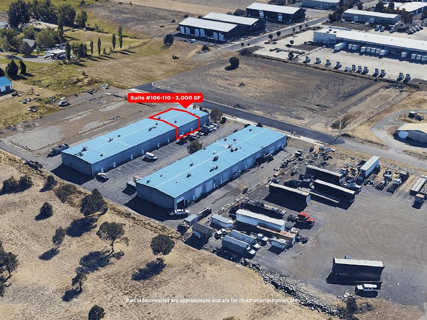 Flex-space contractor garages for lease - 5594-5598 Table Rock Road. The small-bay warehouse spaces offer a wide variety of users an easy, well-located space to operate their business. Users will appreciate tall clear heights, efficient office space, private bathrooms, and 12'x14' overhead doors in each space. Prospective tenants should note that water and sewer charges are included in base rent. Unit electricity, gas, and trash service (if desired) shall be paid by tenant, in addition to a $150/month CAM charge. Conveniently located just off of Table Rock Road, the spaces are just ±7 minutes to direct I-5 access or Hwy 62 access. Reasonable TI package considered. Photos herein are illustrative of the subject space only.