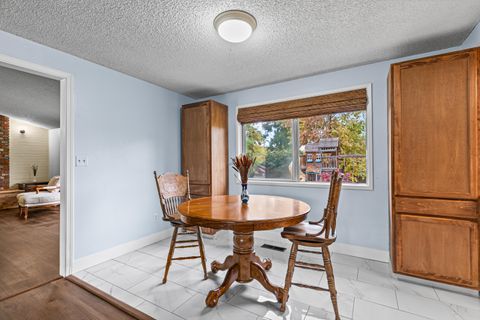 Tiny photo for 832 La Loma Drive, Medford, OR 97504 (MLS # 220211820)