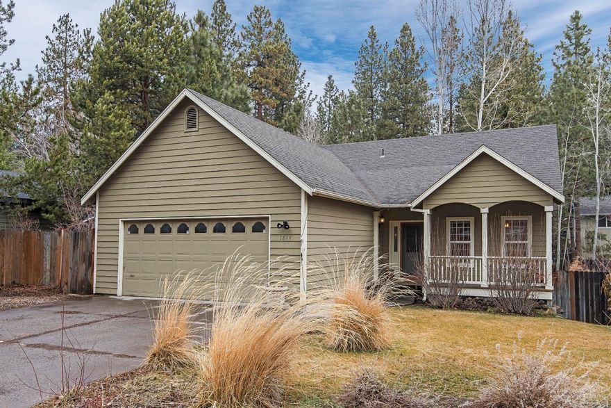 Perfect Westside location. Quiet dead end street, close to everything. Single level, great room, double attached garage, nice backyard, and raised beds. Super opportunity near OSU campus. Real cute, could use some lipstick, call today!