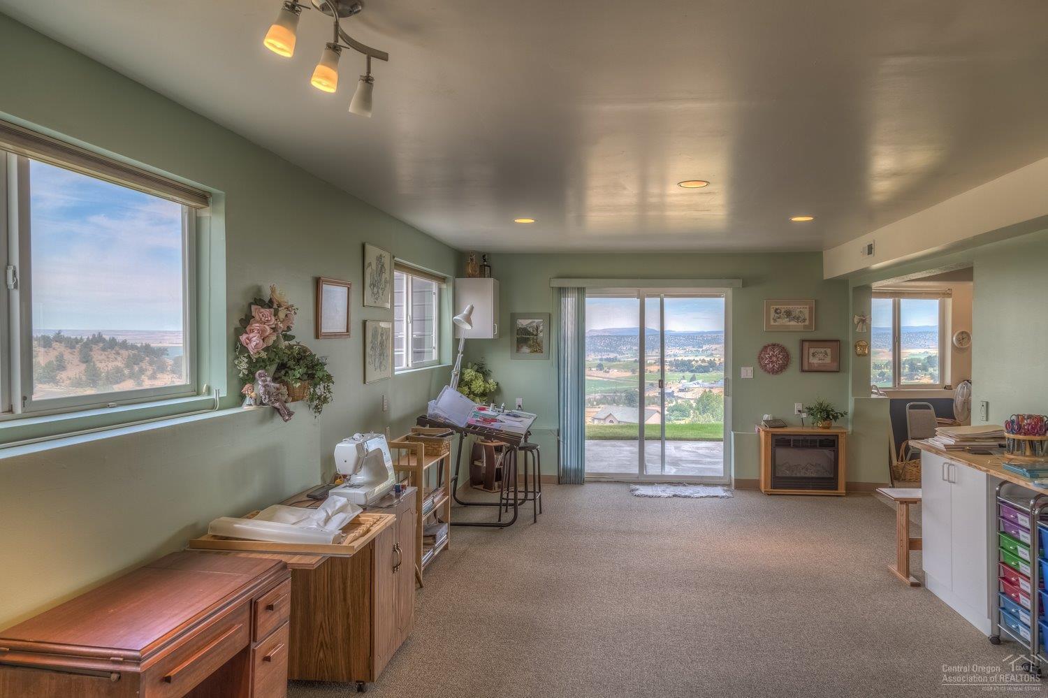 Country View Est - Residential