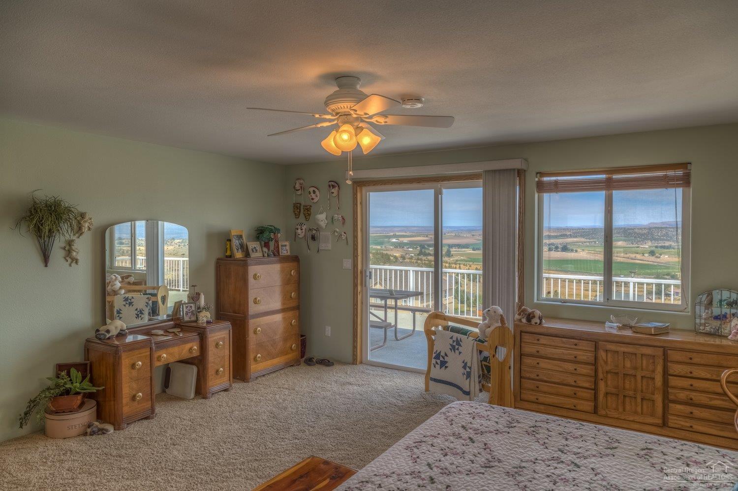 Country View Est - Residential