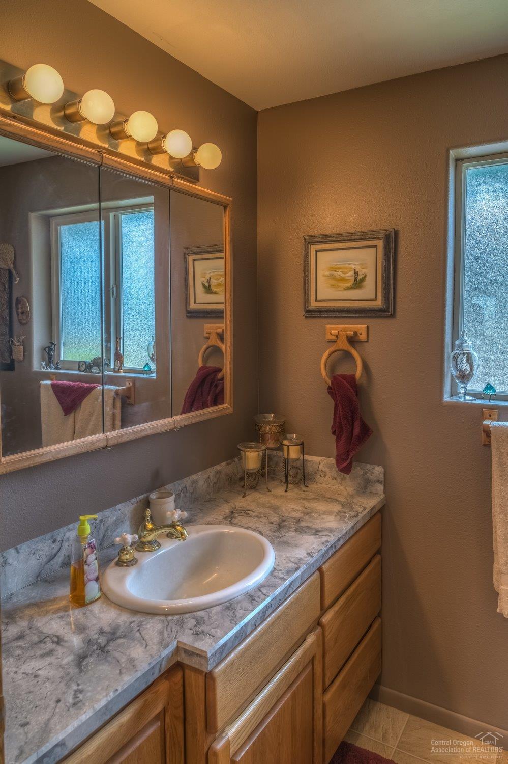 Country View Est - Residential