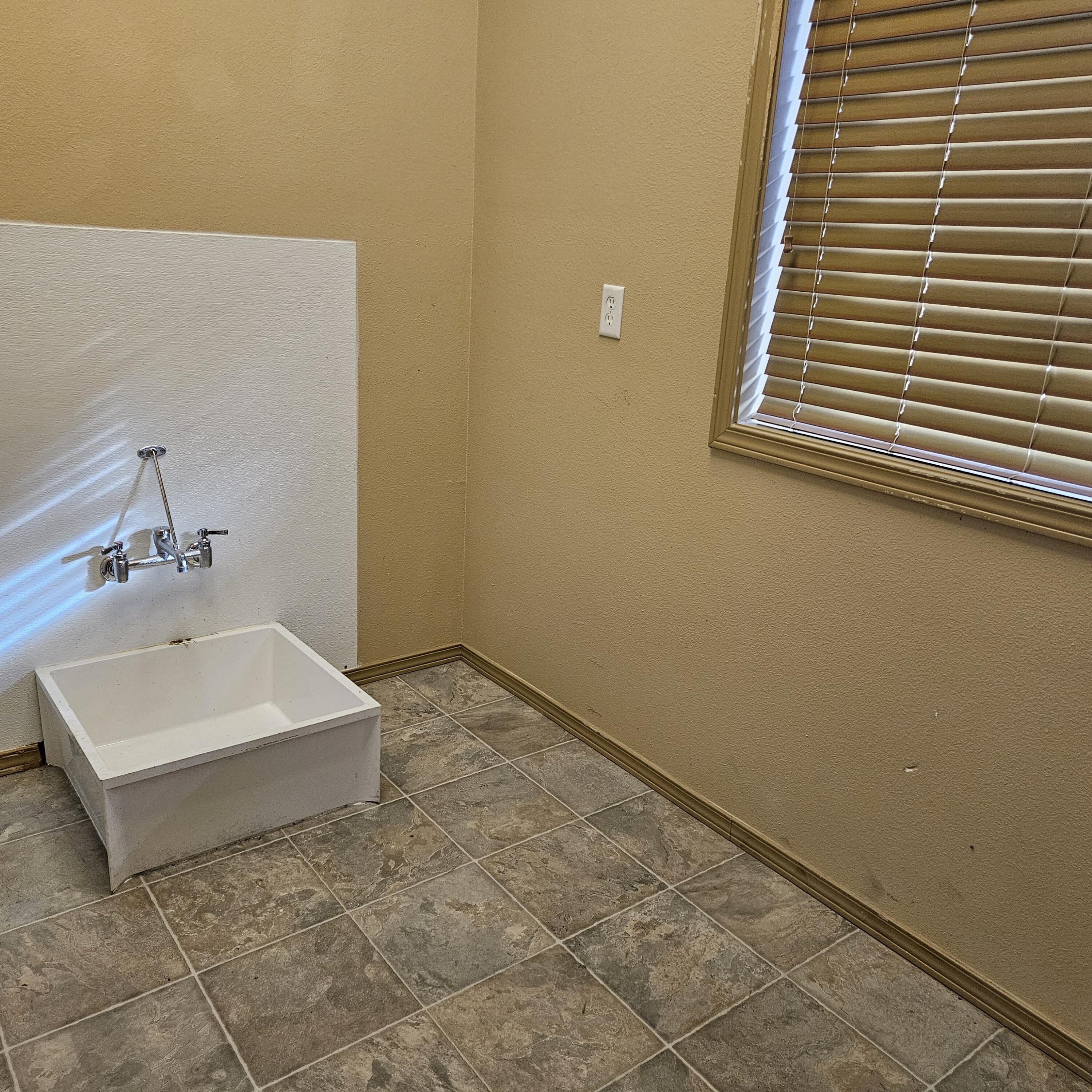 Hillman - Commercial Lease