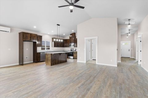 Tiny photo for 1858 Ingram Lane, Medford, OR 97501 (MLS # 220210673)