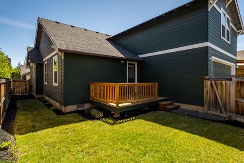 Tiny photo for 2721 NE Black Oak PL, Bend, OR 97701 (MLS # 220221311)