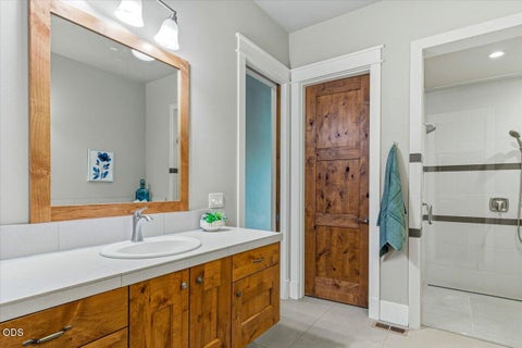 Tiny photo for 61333 Kindle Rock Loop, Bend, OR 97702 (MLS # 220222833)