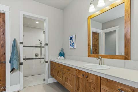 Tiny photo for 61333 Kindle Rock Loop, Bend, OR 97702 (MLS # 220222833)
