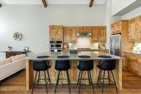 Tiny photo for 61333 Kindle Rock Loop, Bend, OR 97702 (MLS # 220222833)