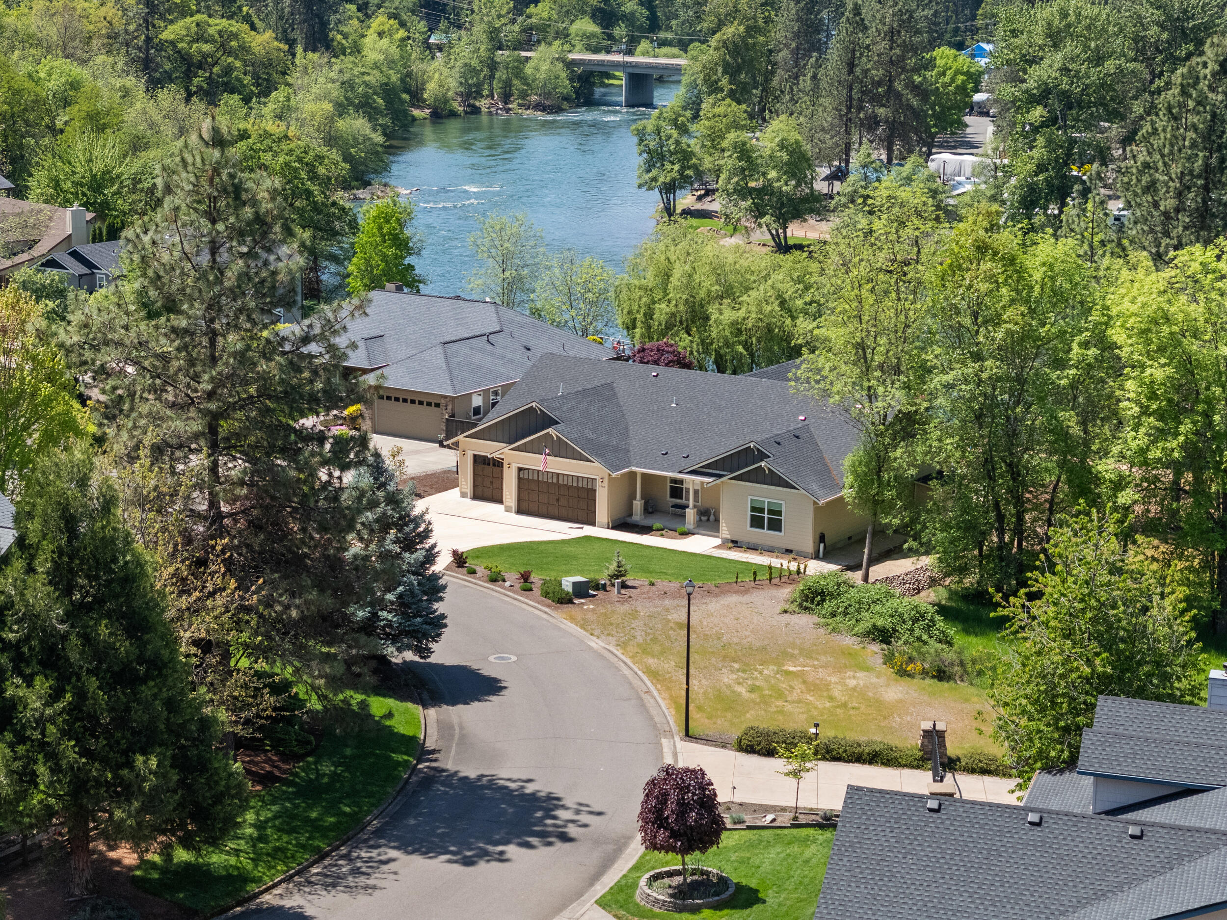 1060 Anglers Place