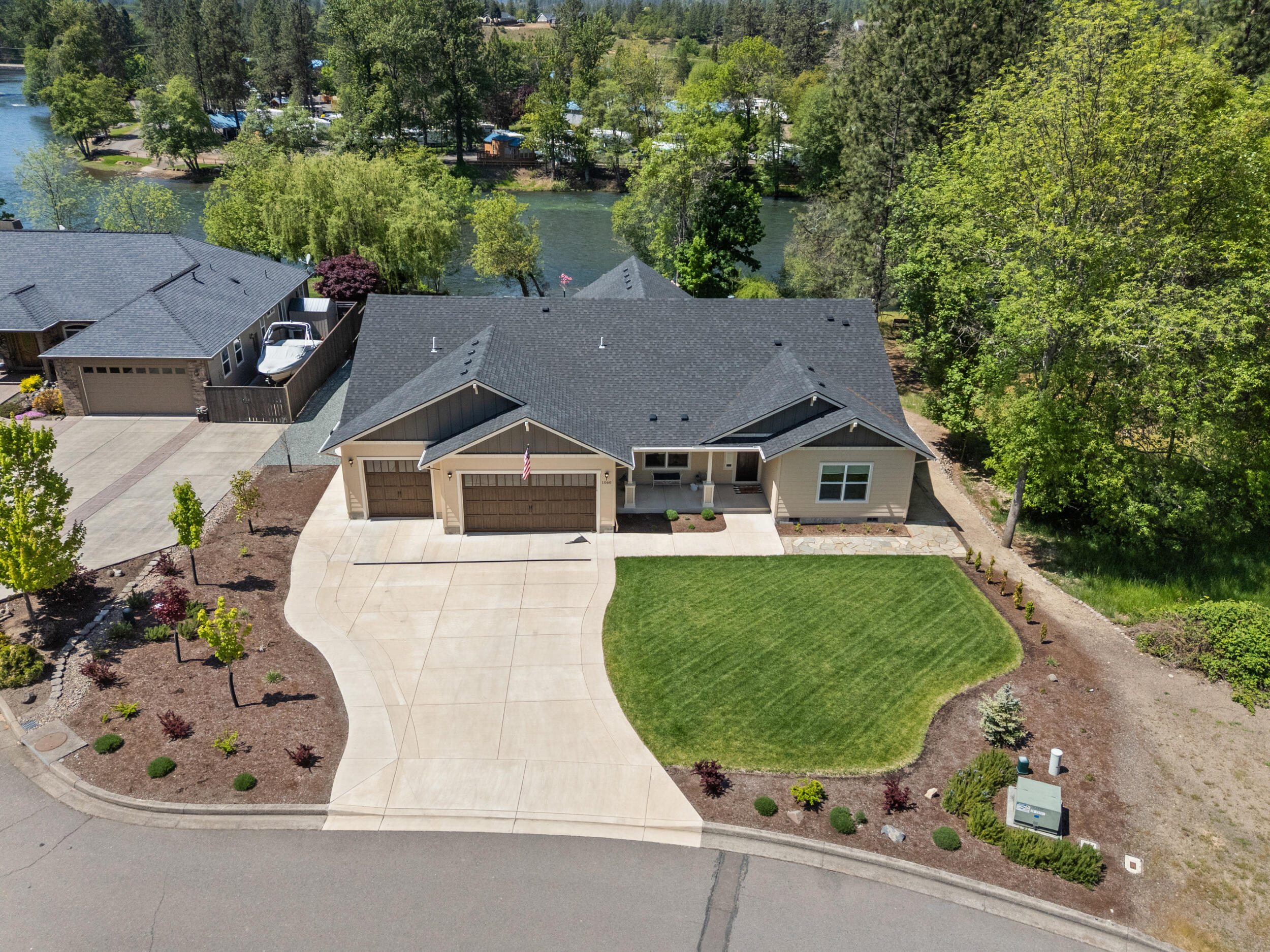 1060 Anglers Place