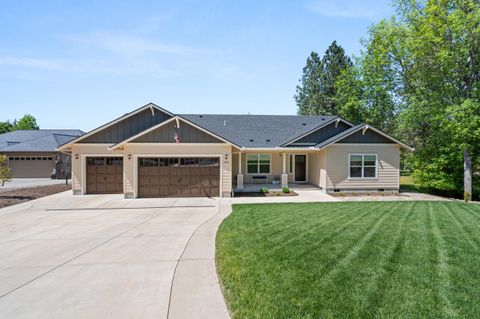 1060 Anglers Place Shady Cove OR 97539