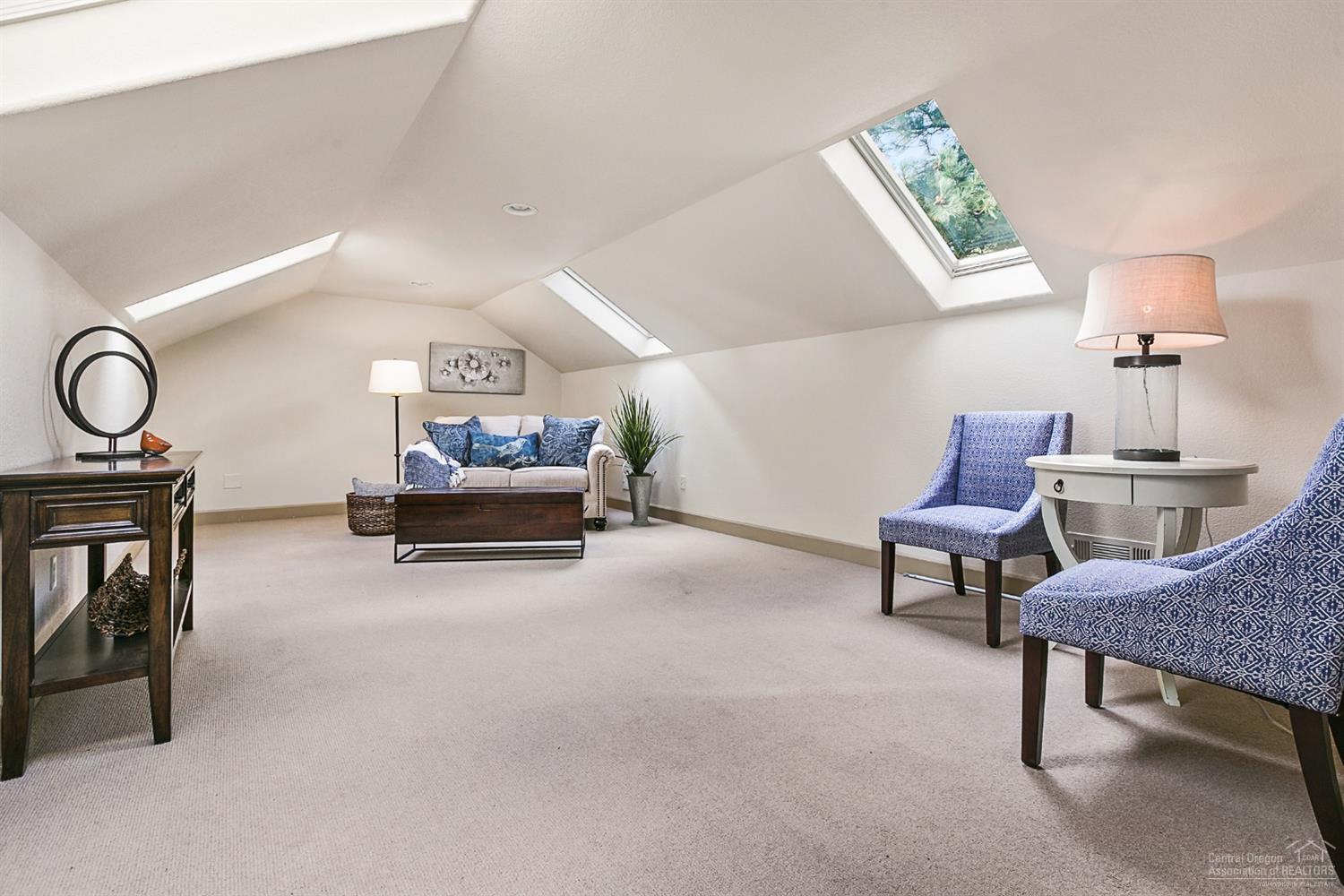 Broken Top - Residential