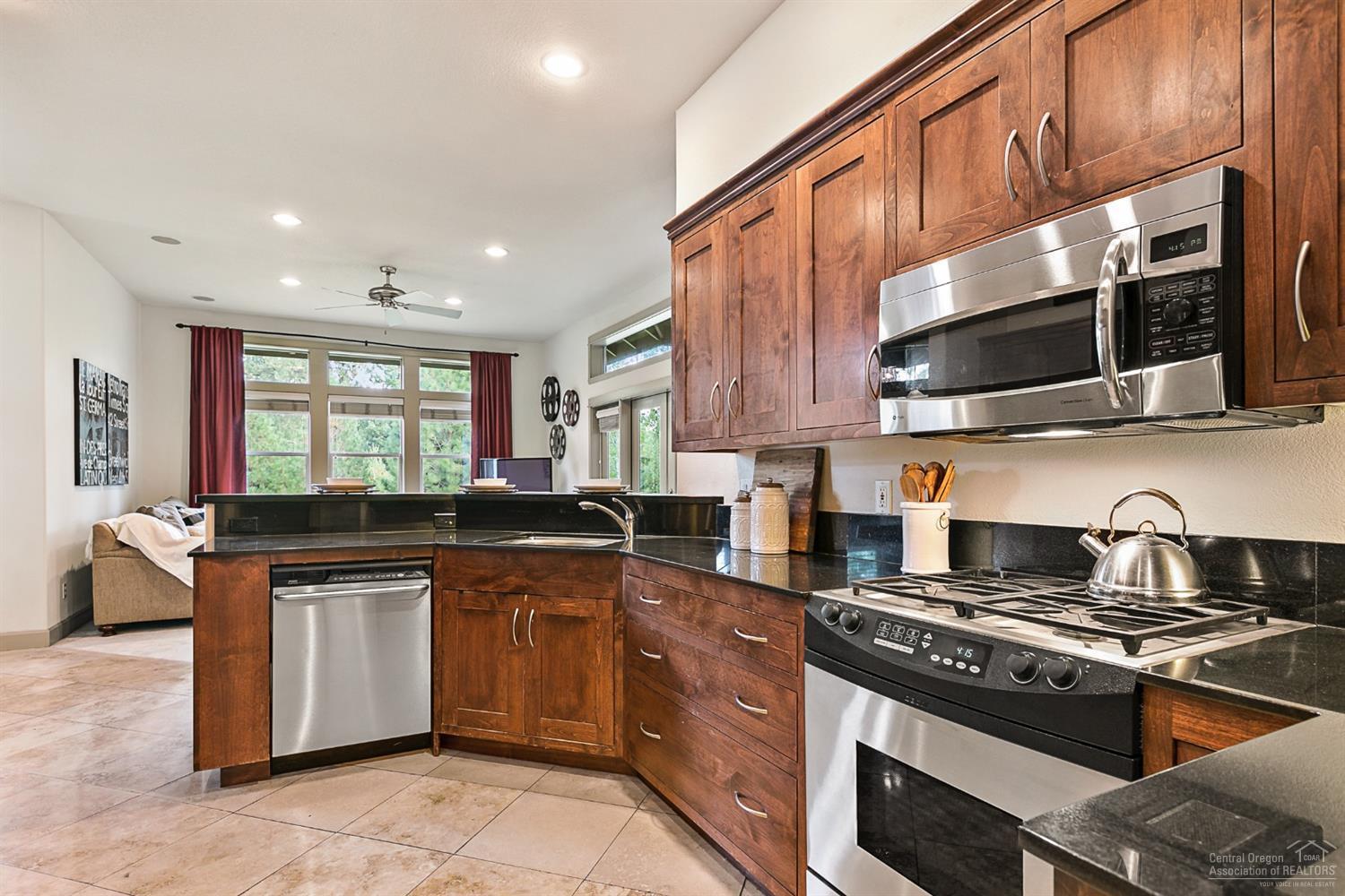 Broken Top - Residential