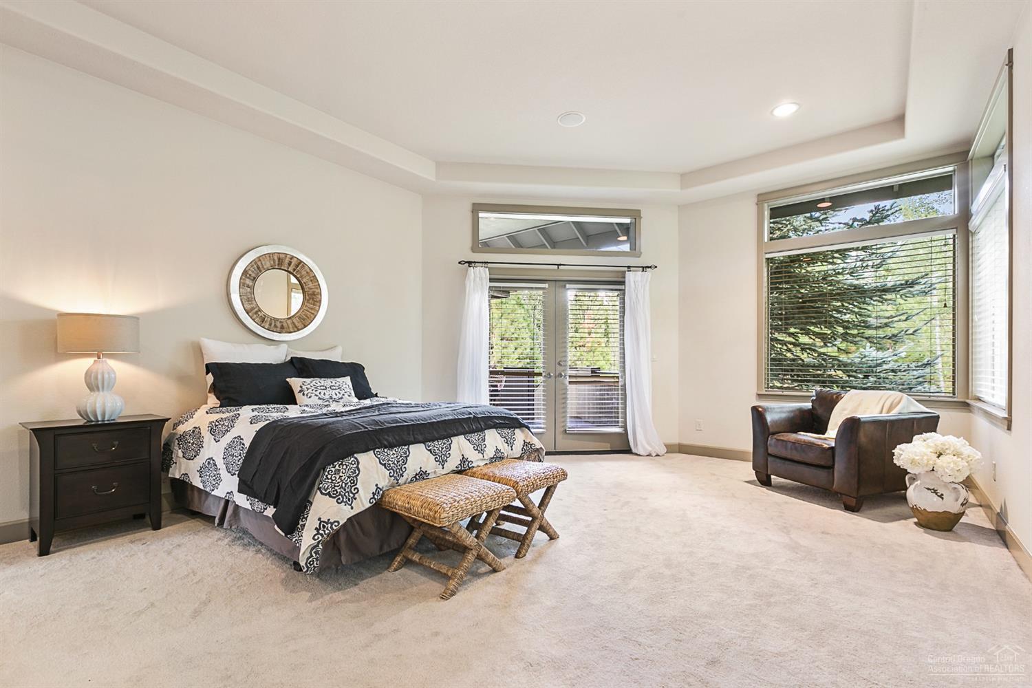 Broken Top - Residential