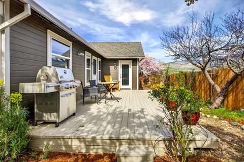 Tiny photo for 480 Parkside Drive, Ashland, OR 97520 (MLS # 220217679)