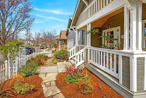 Tiny photo for 480 Parkside Drive, Ashland, OR 97520 (MLS # 220217679)