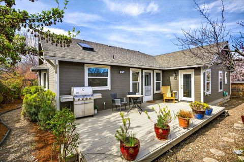 Tiny photo for 480 Parkside Drive, Ashland, OR 97520 (MLS # 220217679)