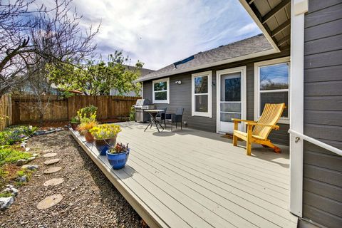 Tiny photo for 480 Parkside Drive, Ashland, OR 97520 (MLS # 220217679)