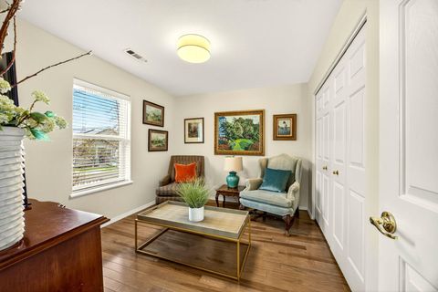 Tiny photo for 480 Parkside Drive, Ashland, OR 97520 (MLS # 220217679)