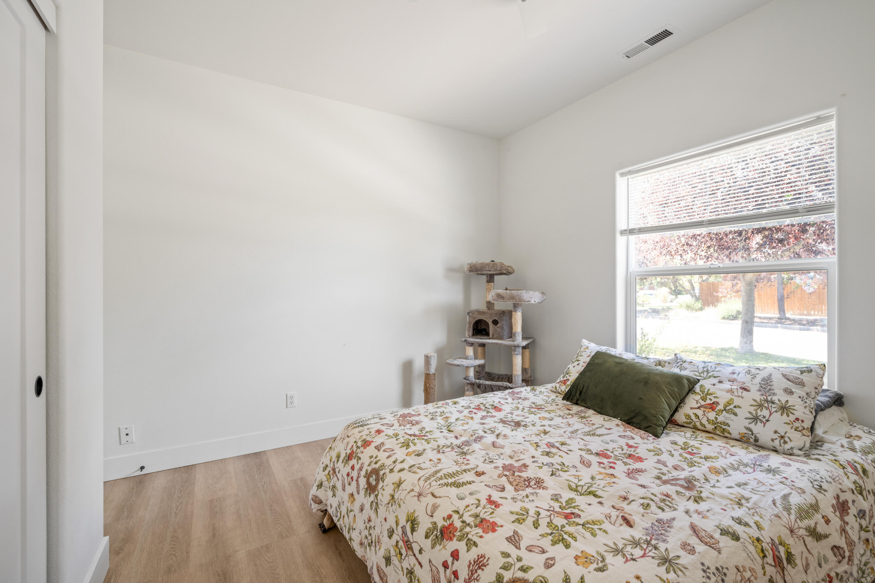 Larkspur - Residential