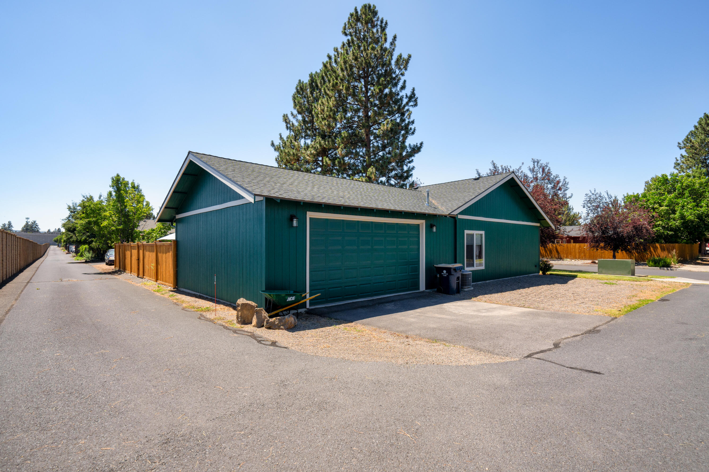 61178 Brookhollow Drive