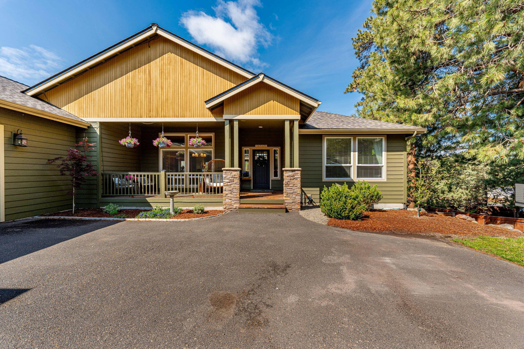 2827 NW Polarstar Avenue