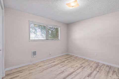 Tiny photo for 22988 Lariat Lane, Bend, OR 97701 (MLS # 220227324)