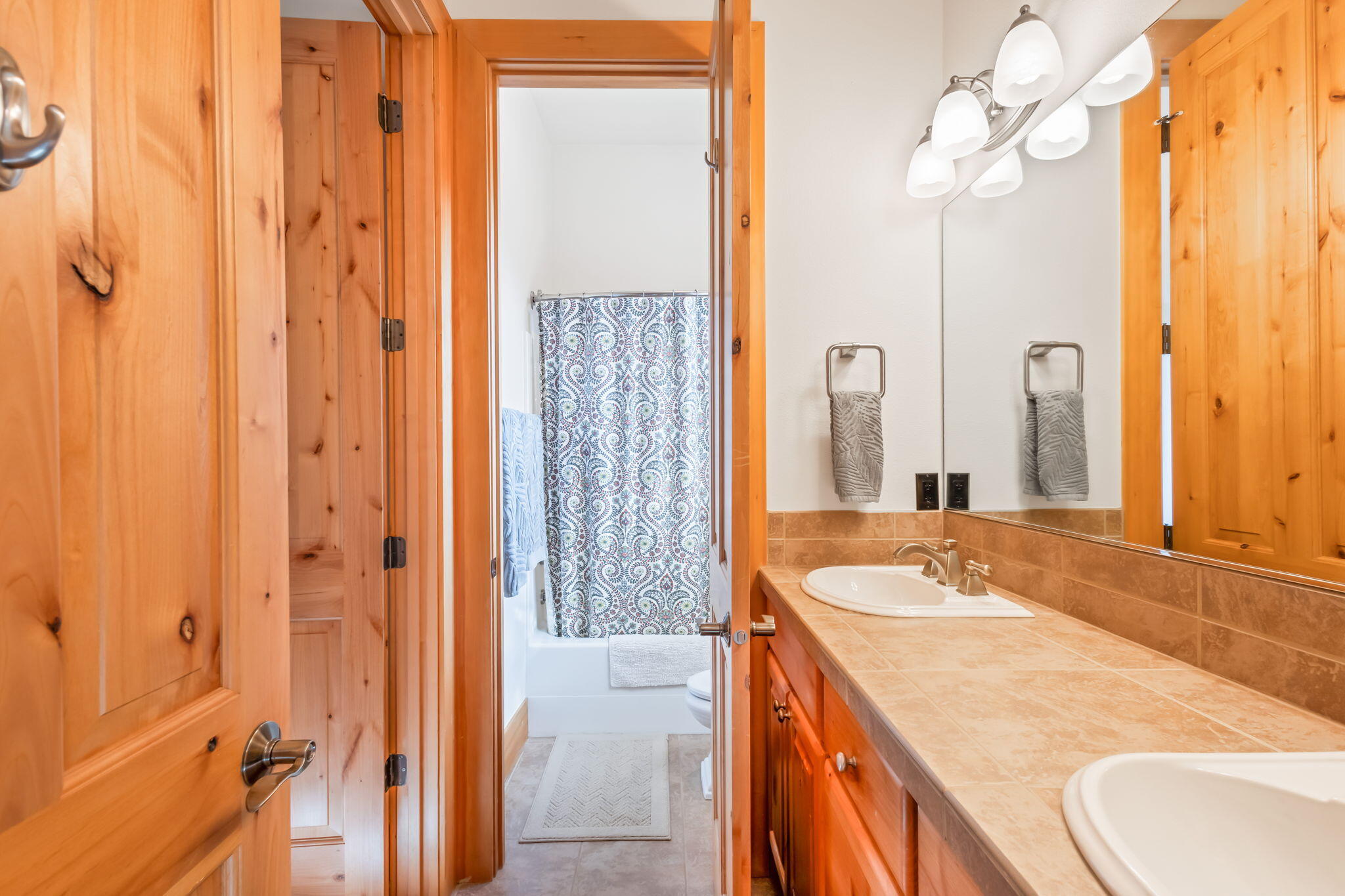 River Canyon Estates - Residential