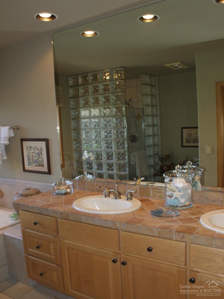 Broken Top - Residential