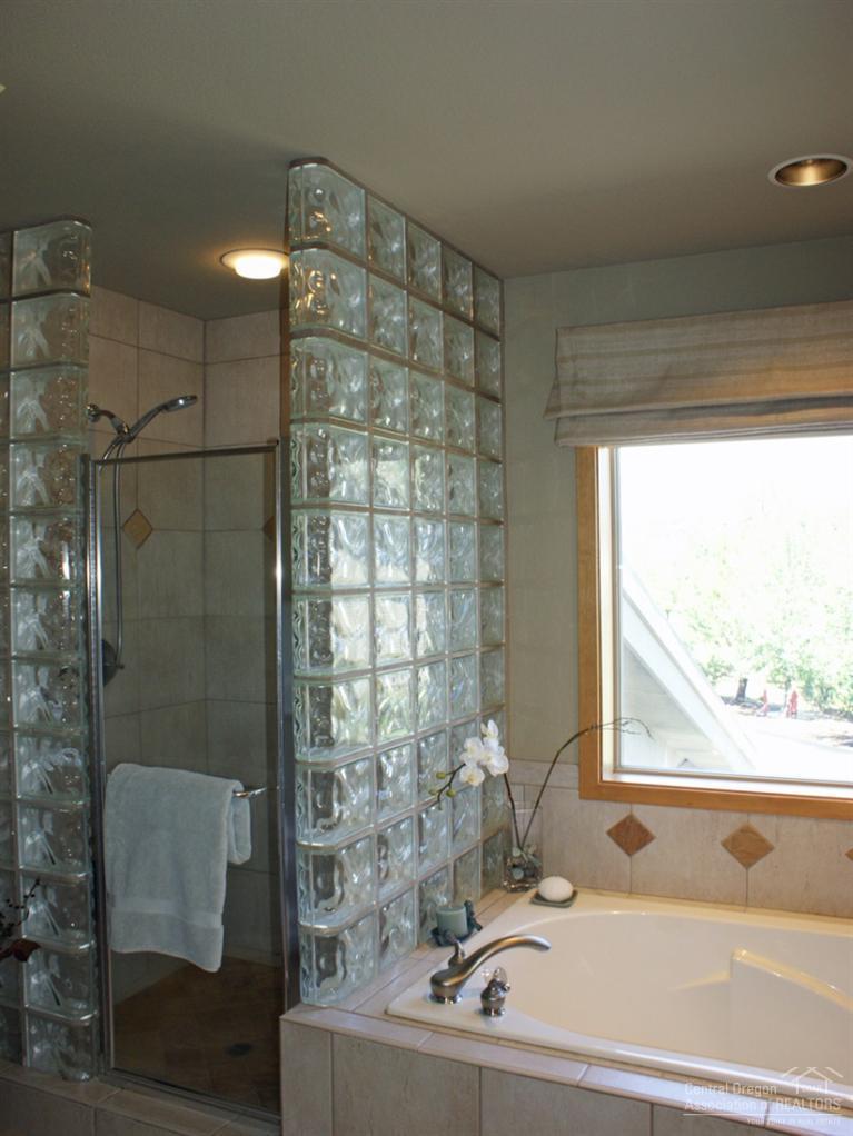 Broken Top - Residential