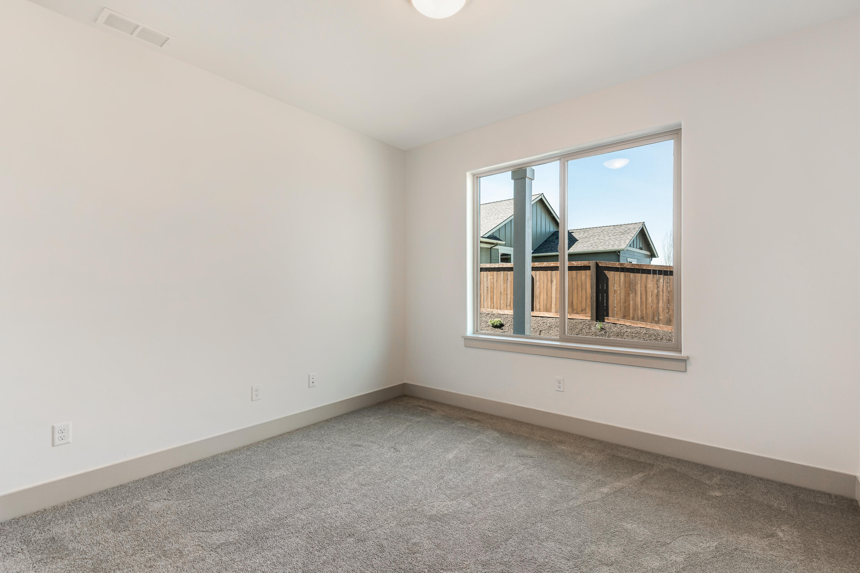 Saddle Ridge - Residential