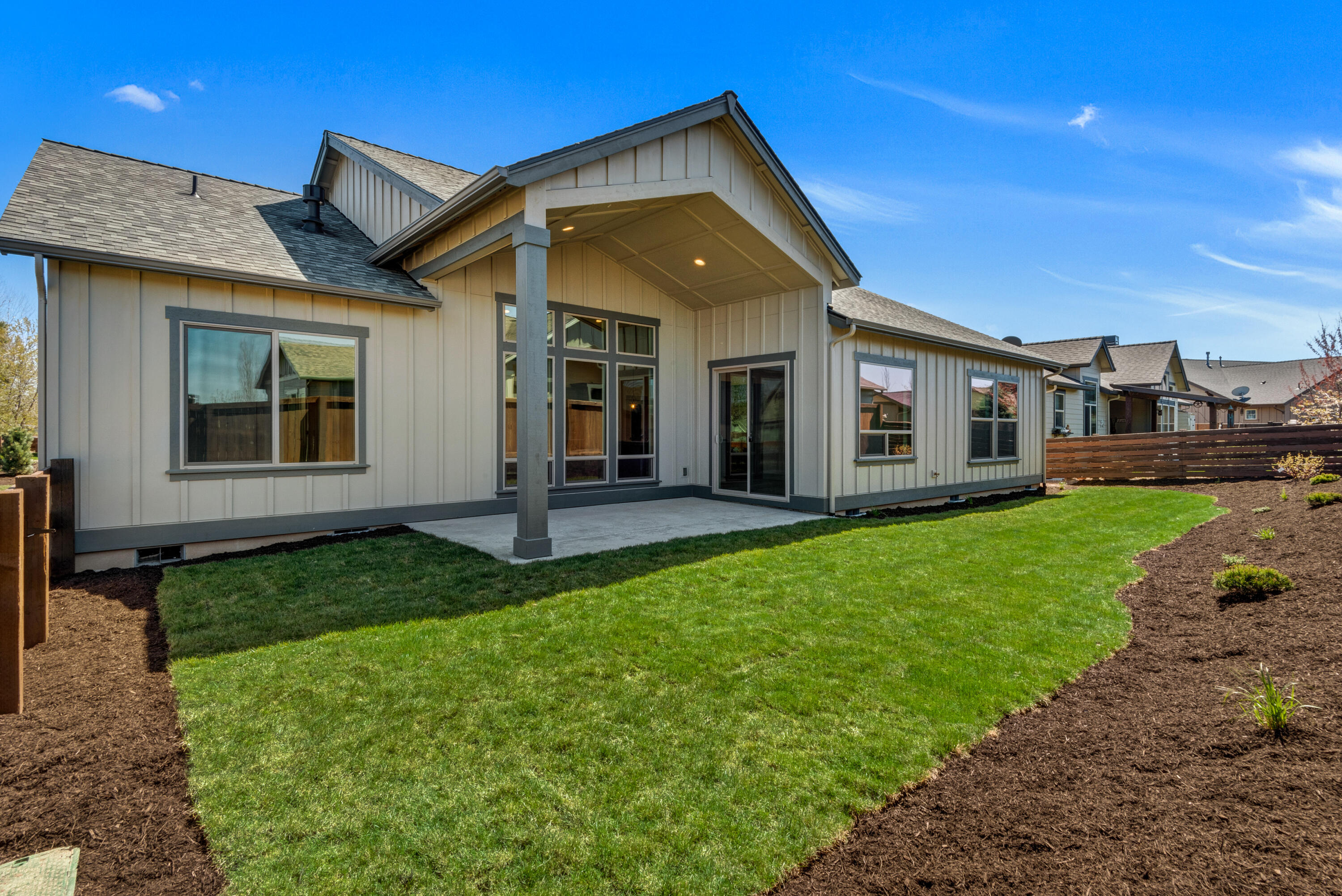 Saddle Ridge - Residential