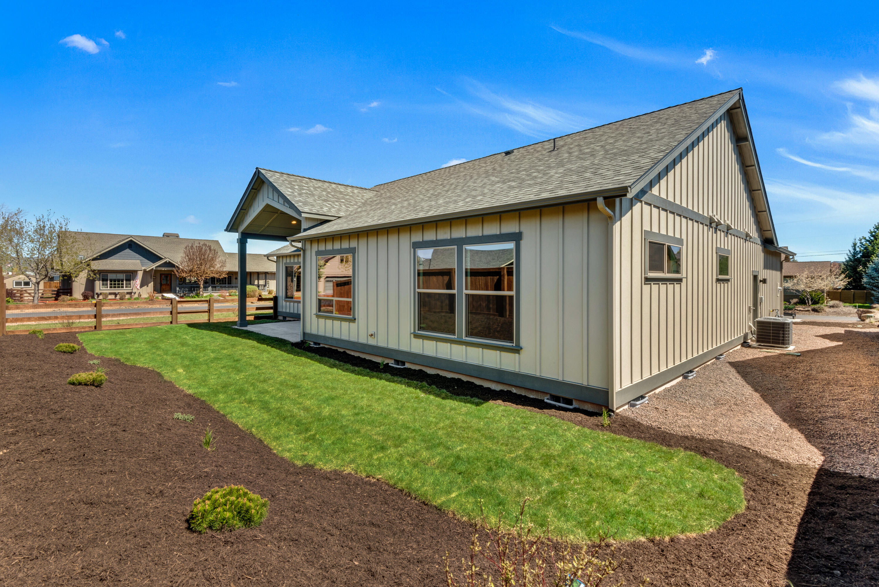 Saddle Ridge - Residential