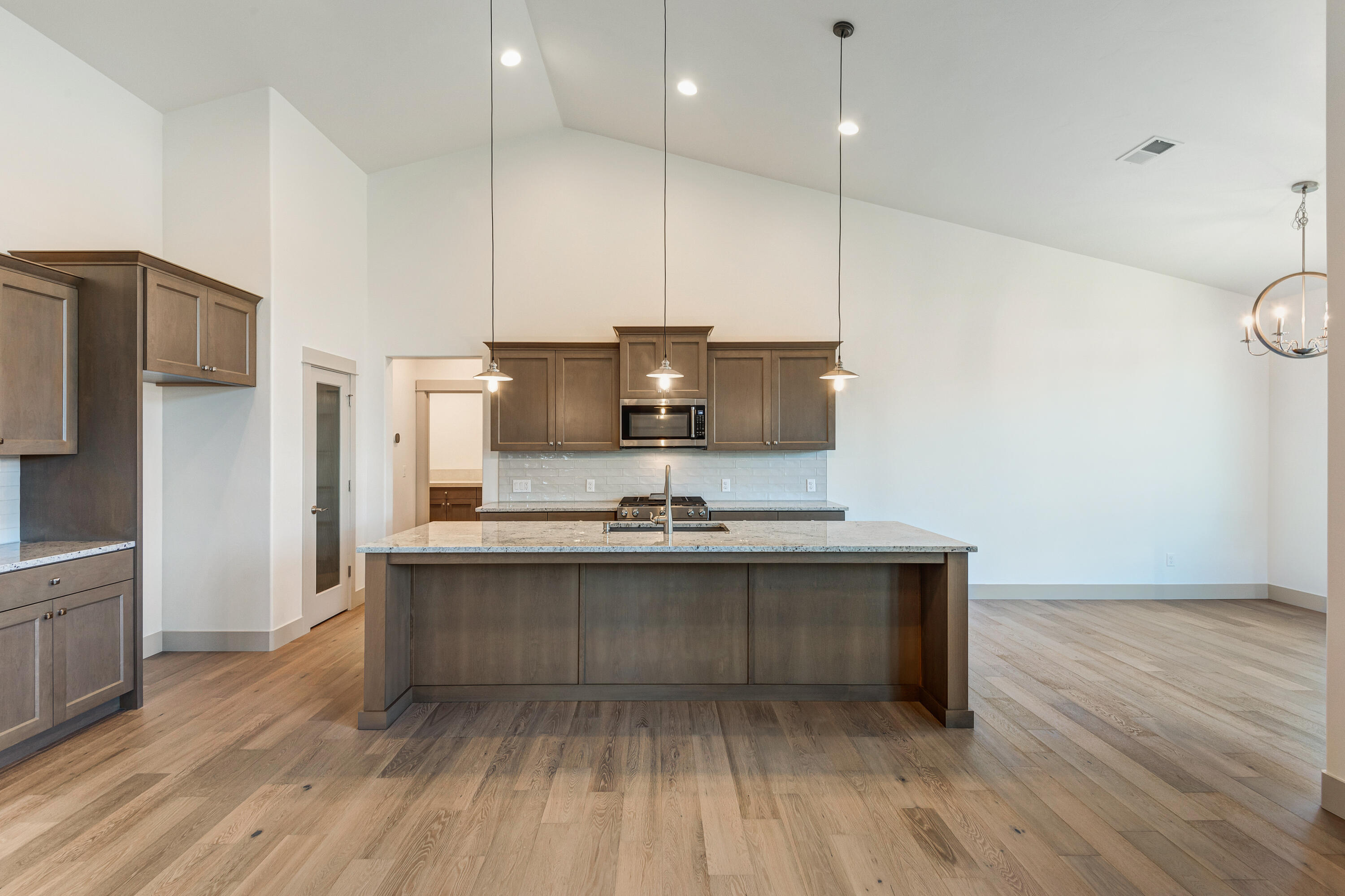 Saddle Ridge - Residential