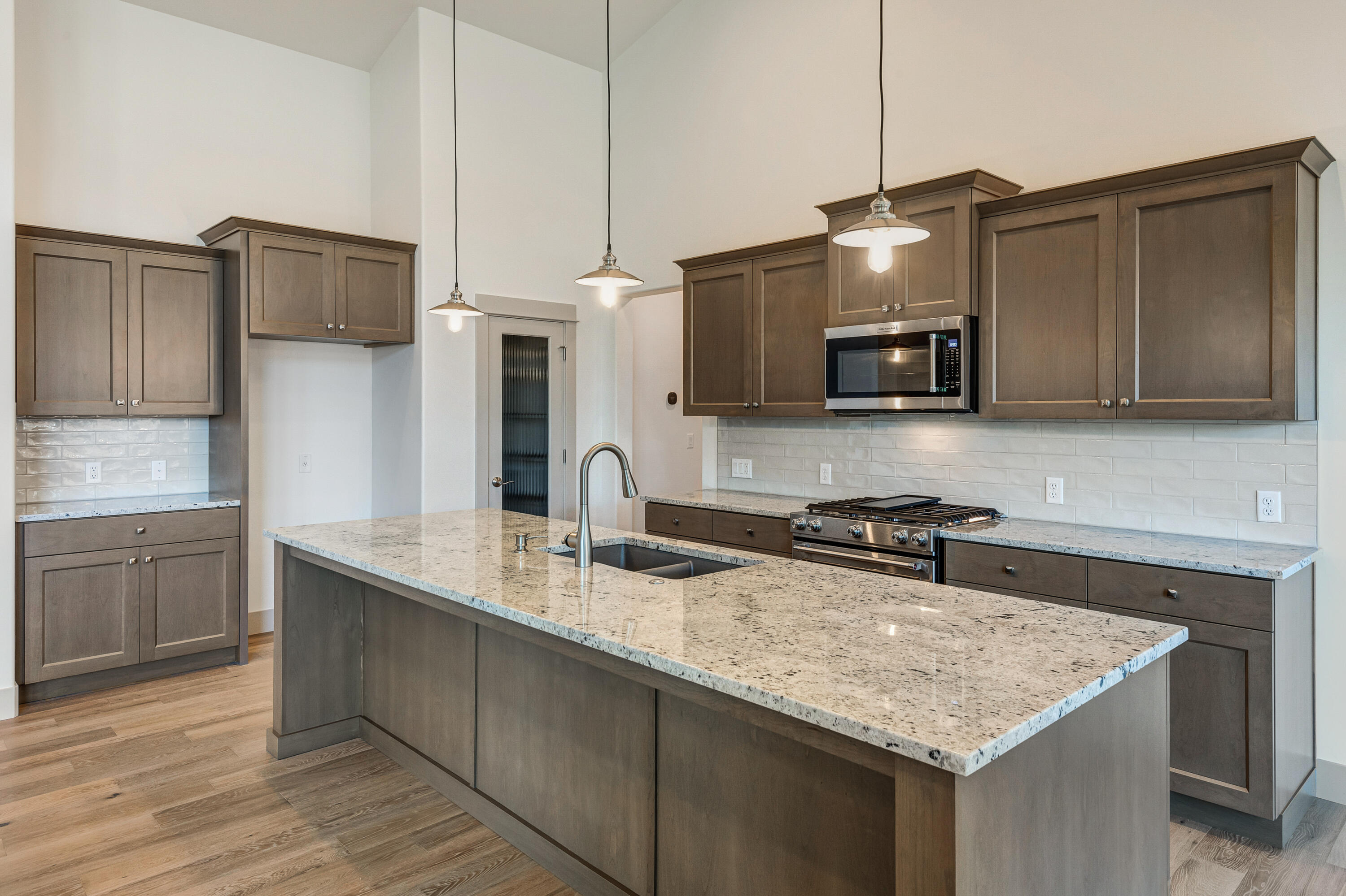 Saddle Ridge - Residential