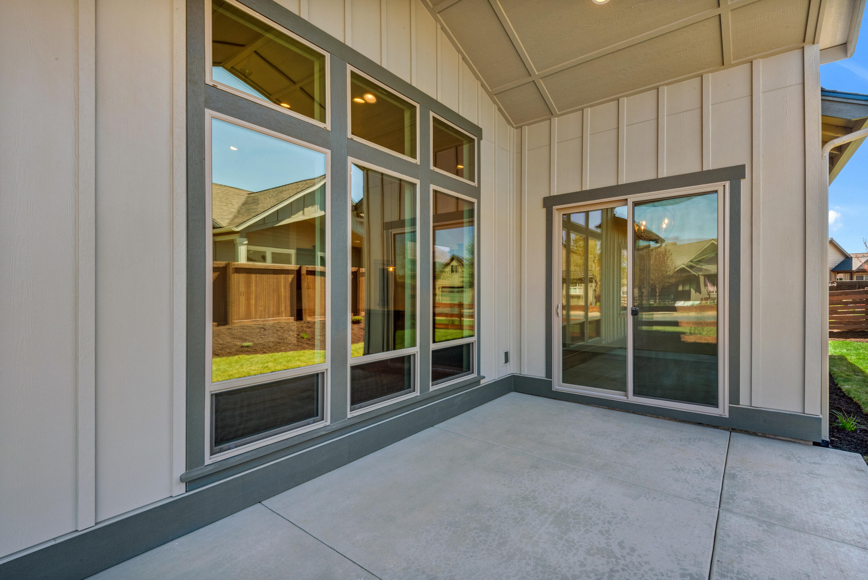 Saddle Ridge - Residential