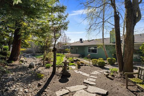 Tiny photo for 722 NW Sandy Drive, Grants Pass, OR 97526 (MLS # 220217636)